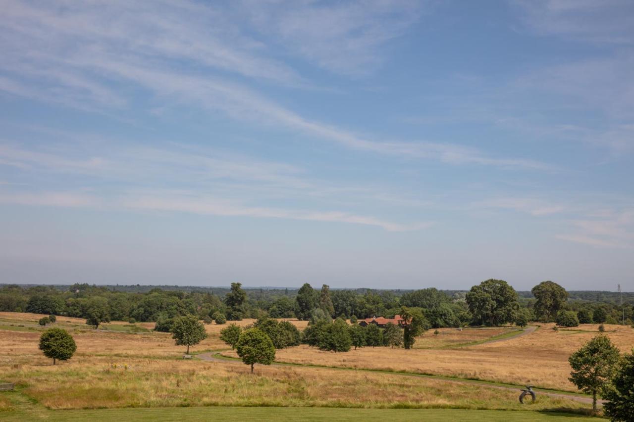 Four Seasons Hotel Hampshire Winchfield Exterior photo