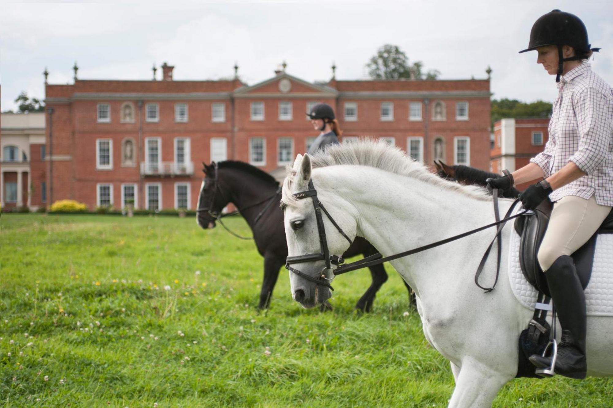 Four Seasons Hotel Hampshire Winchfield Exterior photo